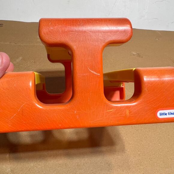 Little Tikes Dollhouse size PICNIC TABLE Outdoor Furniture play kids for Dolls - Picture 6 of 14